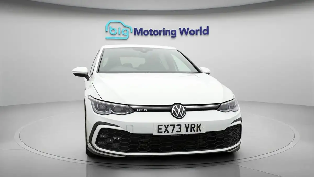2023-volkswagen-golf-20tdi-gtd-big-2