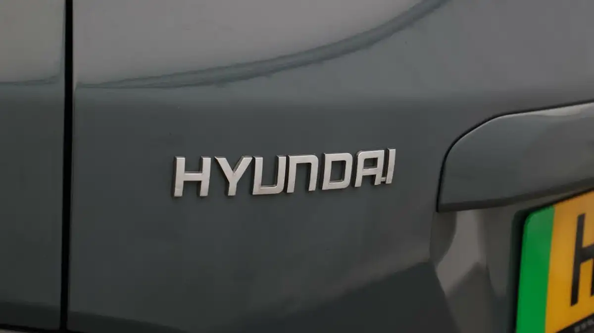 2022-hyundai-kona-e-premium-204ps-64kwh-7kw-obc-big-20