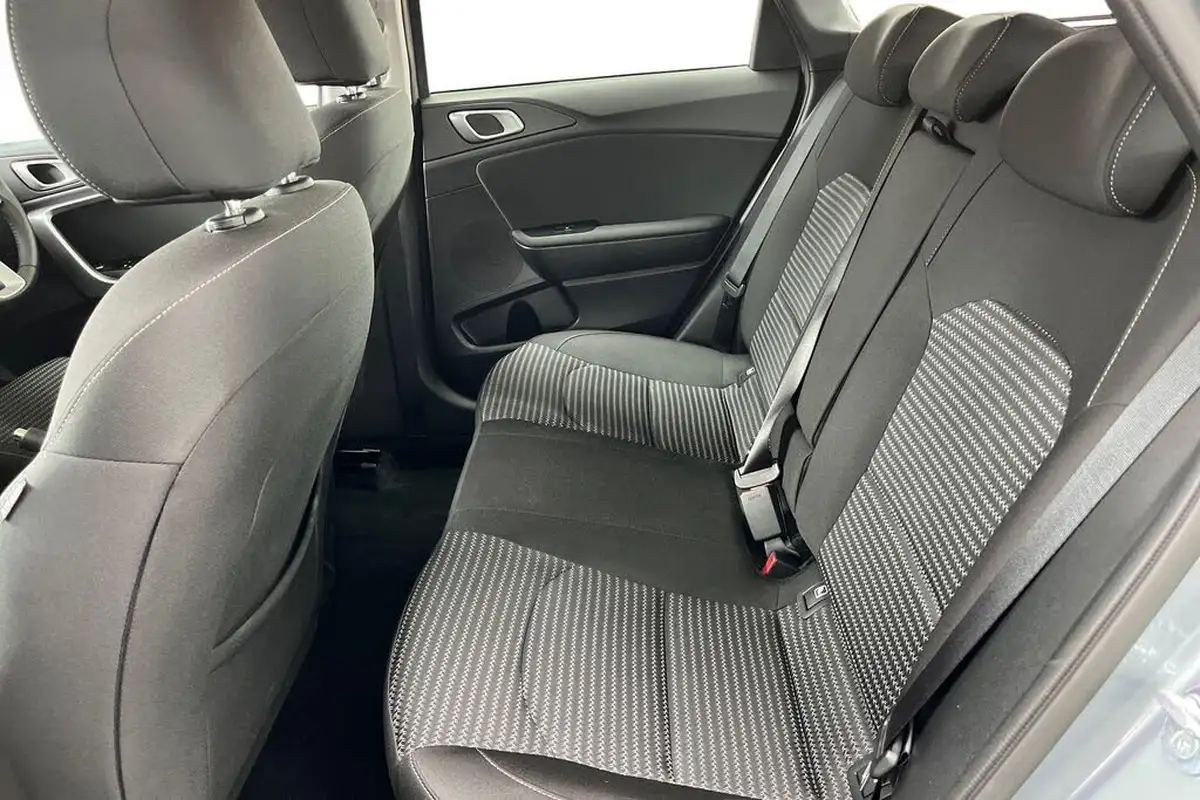 2024-kia-ceed-15-t-gdi-2-138bhp-sportswagon-big-20