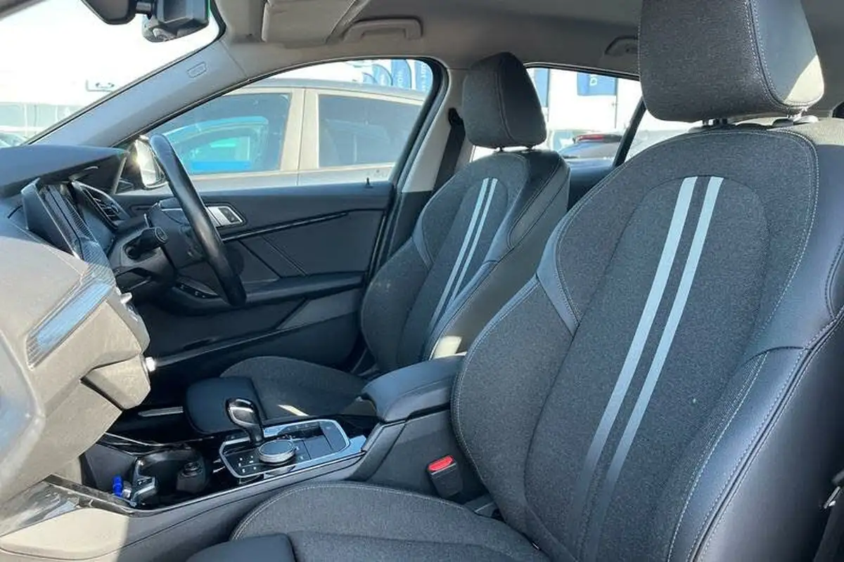 2022-bmw-1-series-15-118i-sport-dct-big-18
