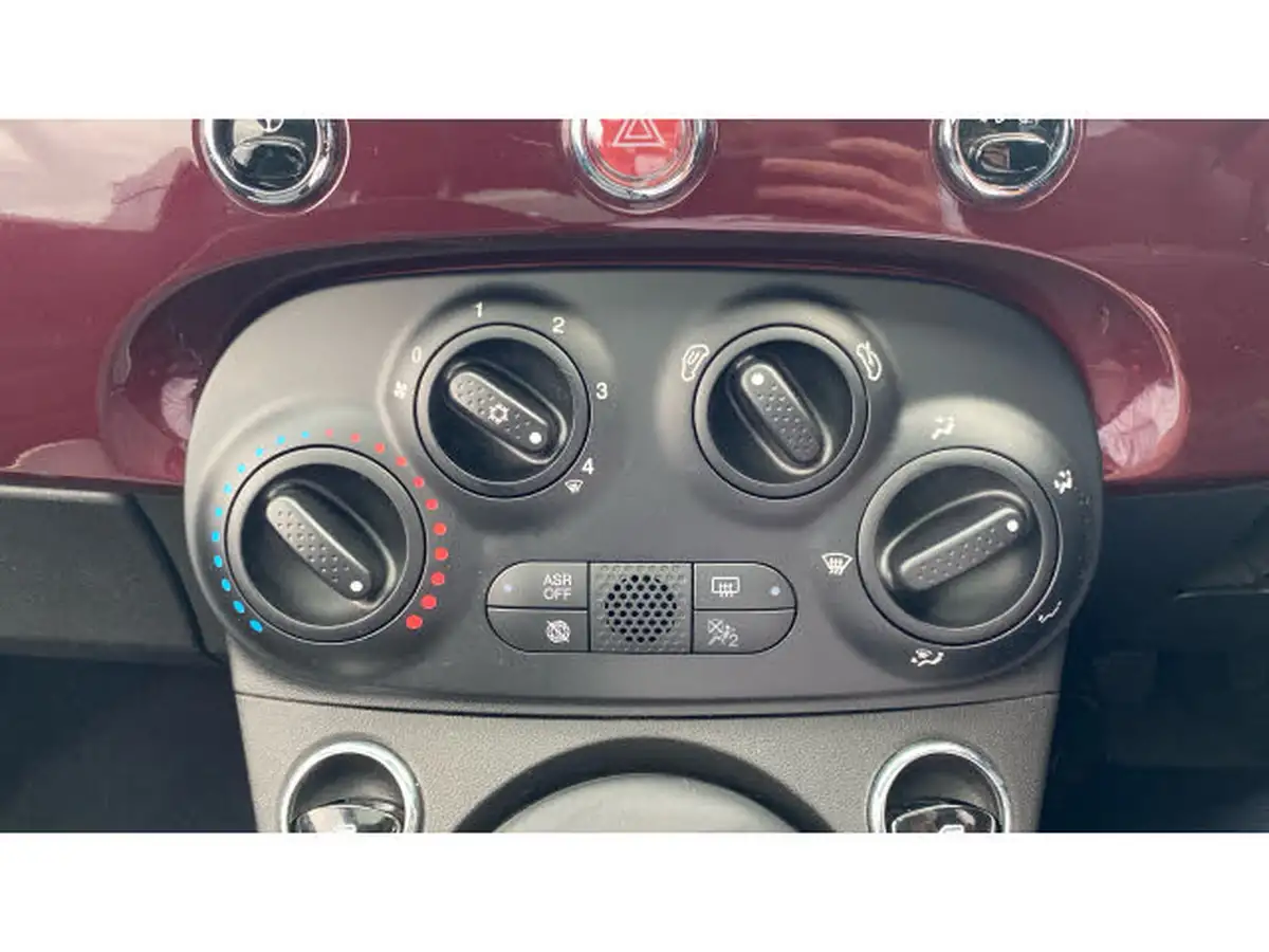 2021-fiat-500-10-lounge-big-24