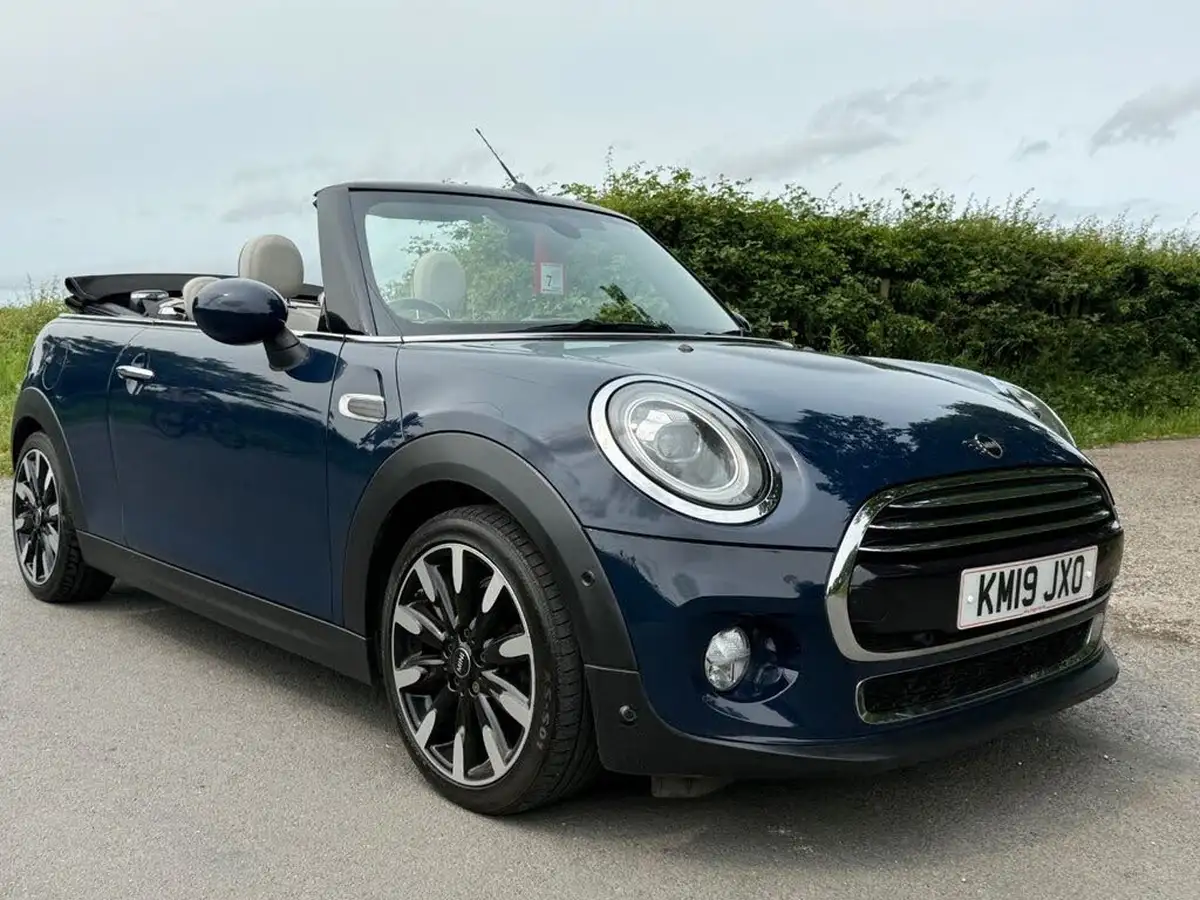 2019-mini-cooper-15-cooper-exclusive-134bhp-ss-convertible-2d-auto-big-18