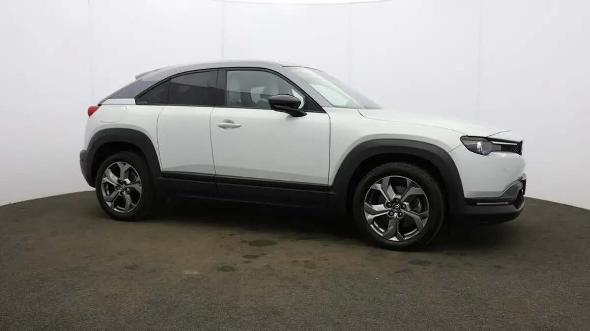 2021-mazda-mx-30-e-first-edition-big-51