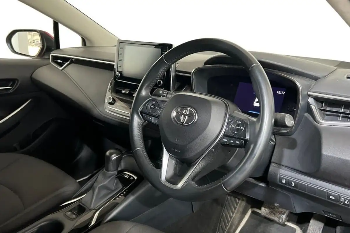 2021-toyota-corolla-18-vvt-i-design-saloon-4d-big-8