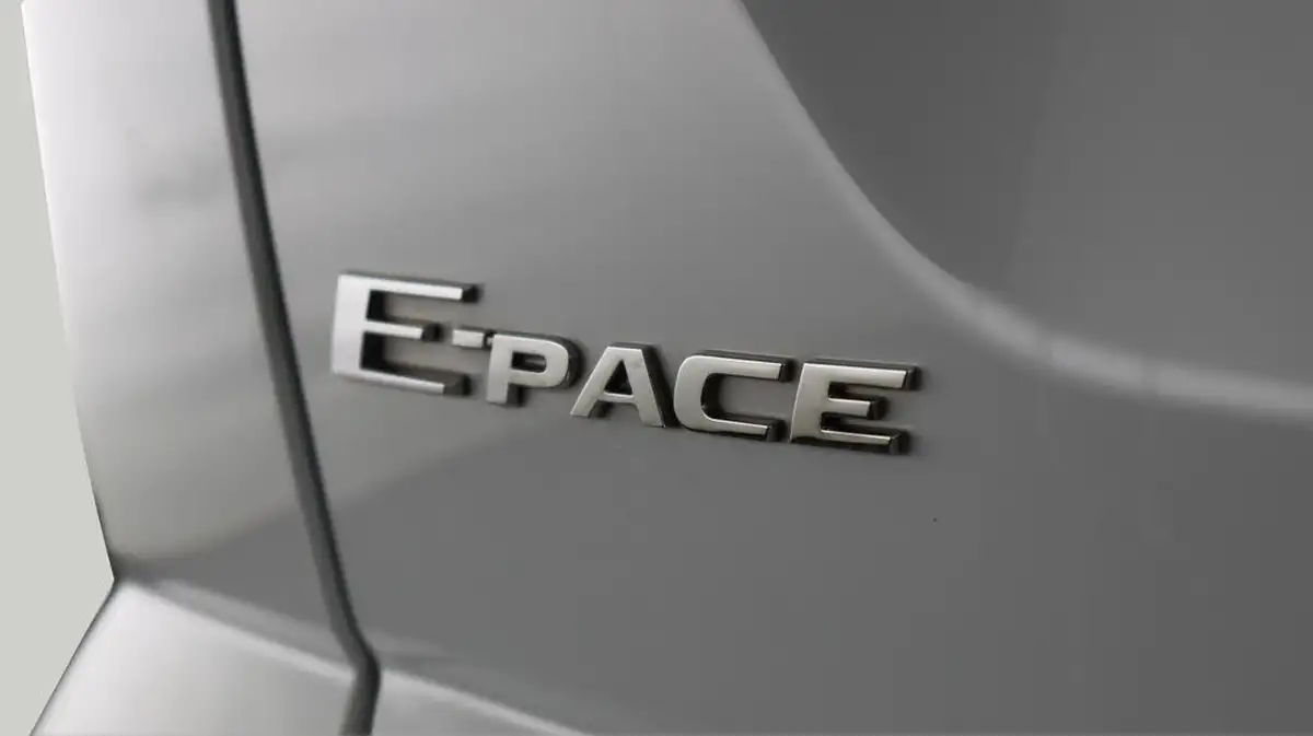2021-jaguar-e-pace-20-d200-r-dynamic-s-big-22