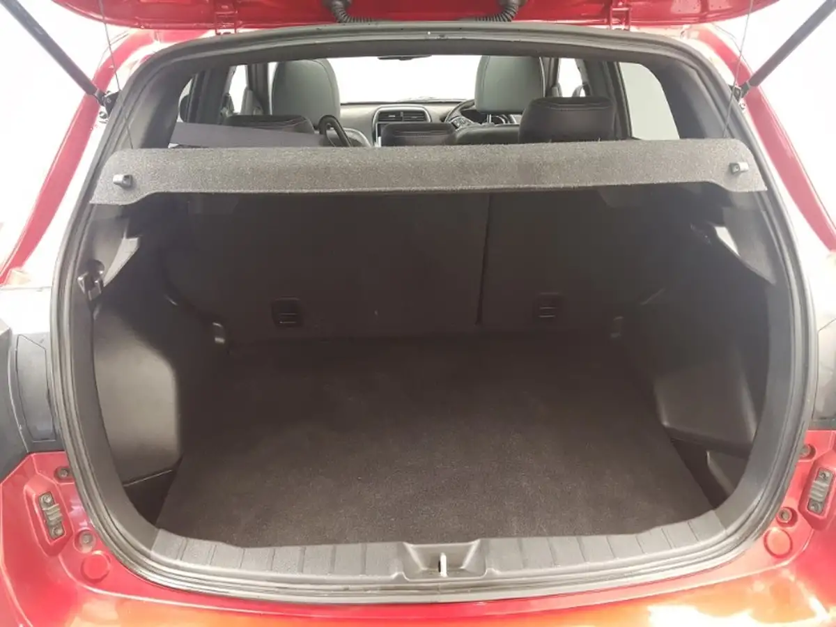 2024-jeep-avenger-12-gse-summit-e-hybrid-48v-auto-big-7