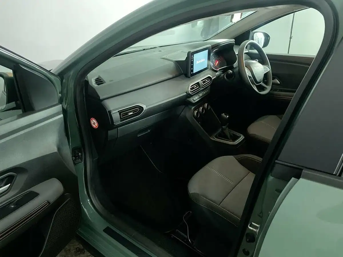 2023-dacia-sandero-stepway-big-16