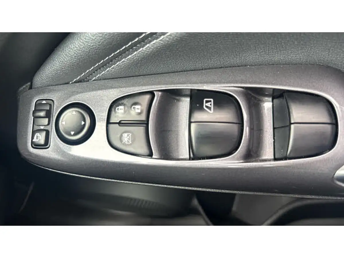2022-nissan-juke-10-dig-t-n-connecta-dct-big-20