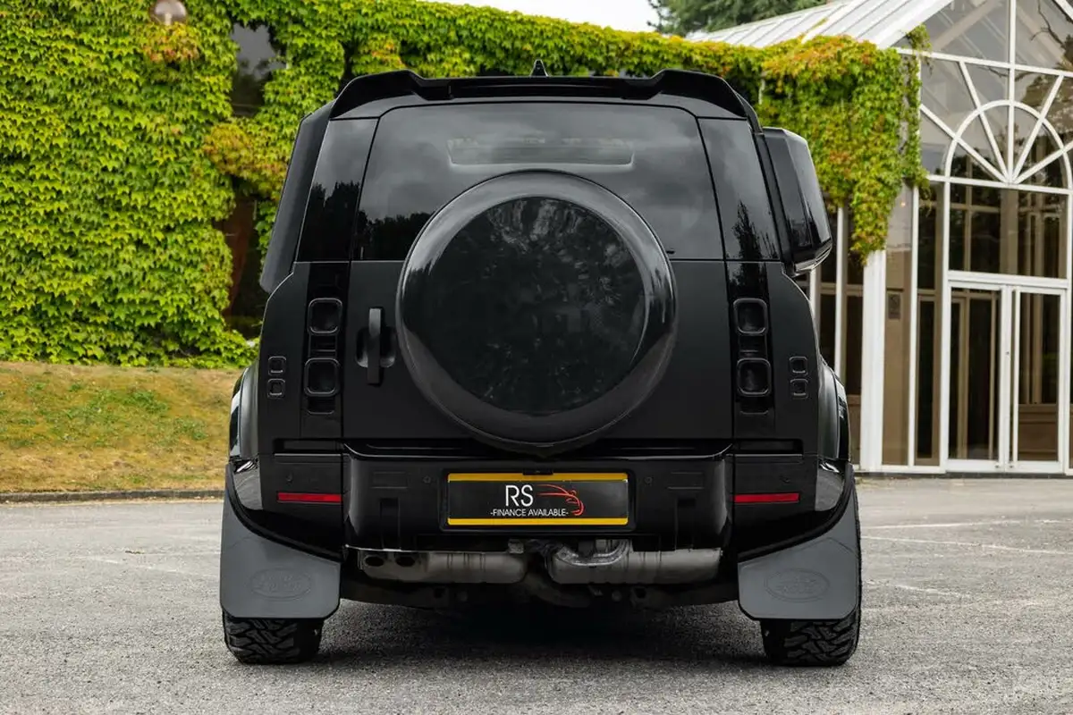 2024-land-rover-110-defender-30-d250-xs-edition-big-42