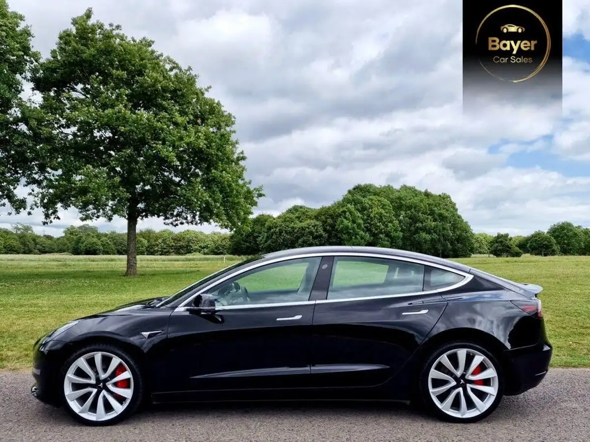2019-tesla-model-3-e-4x4-performance-pack-big-3