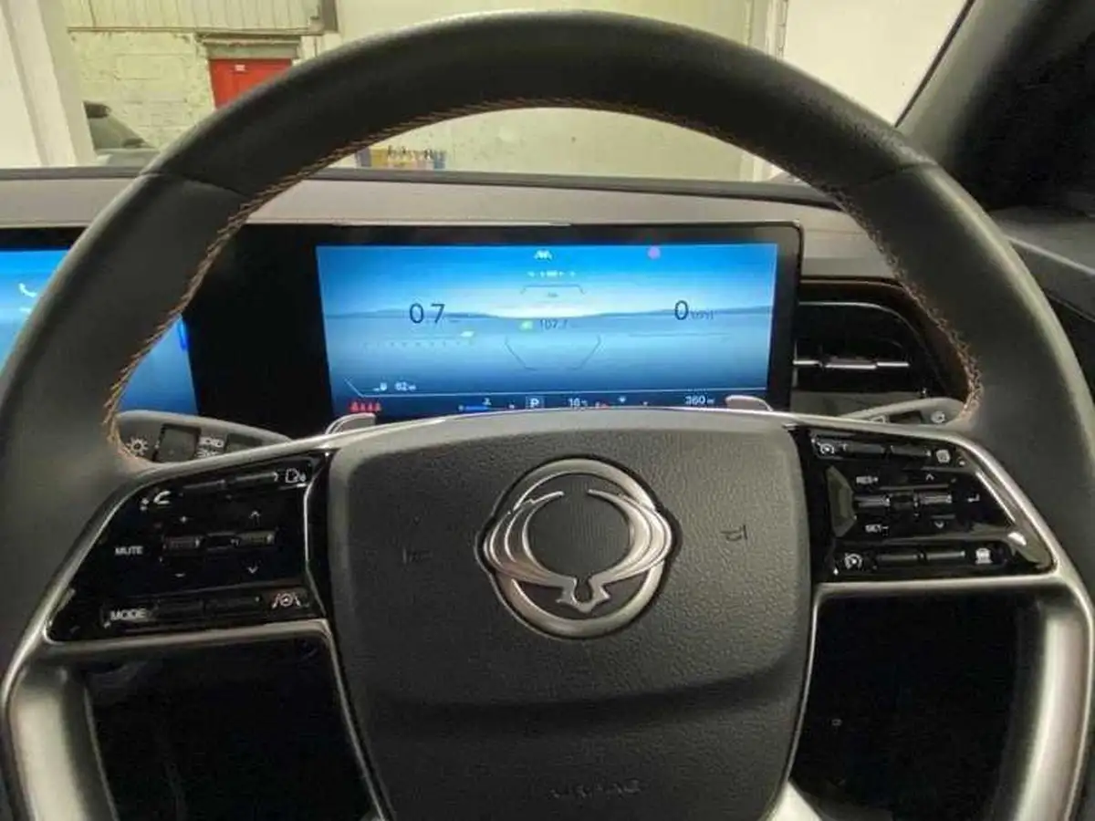 2025-kgm-ssangyong-torres-15-k40-big-36