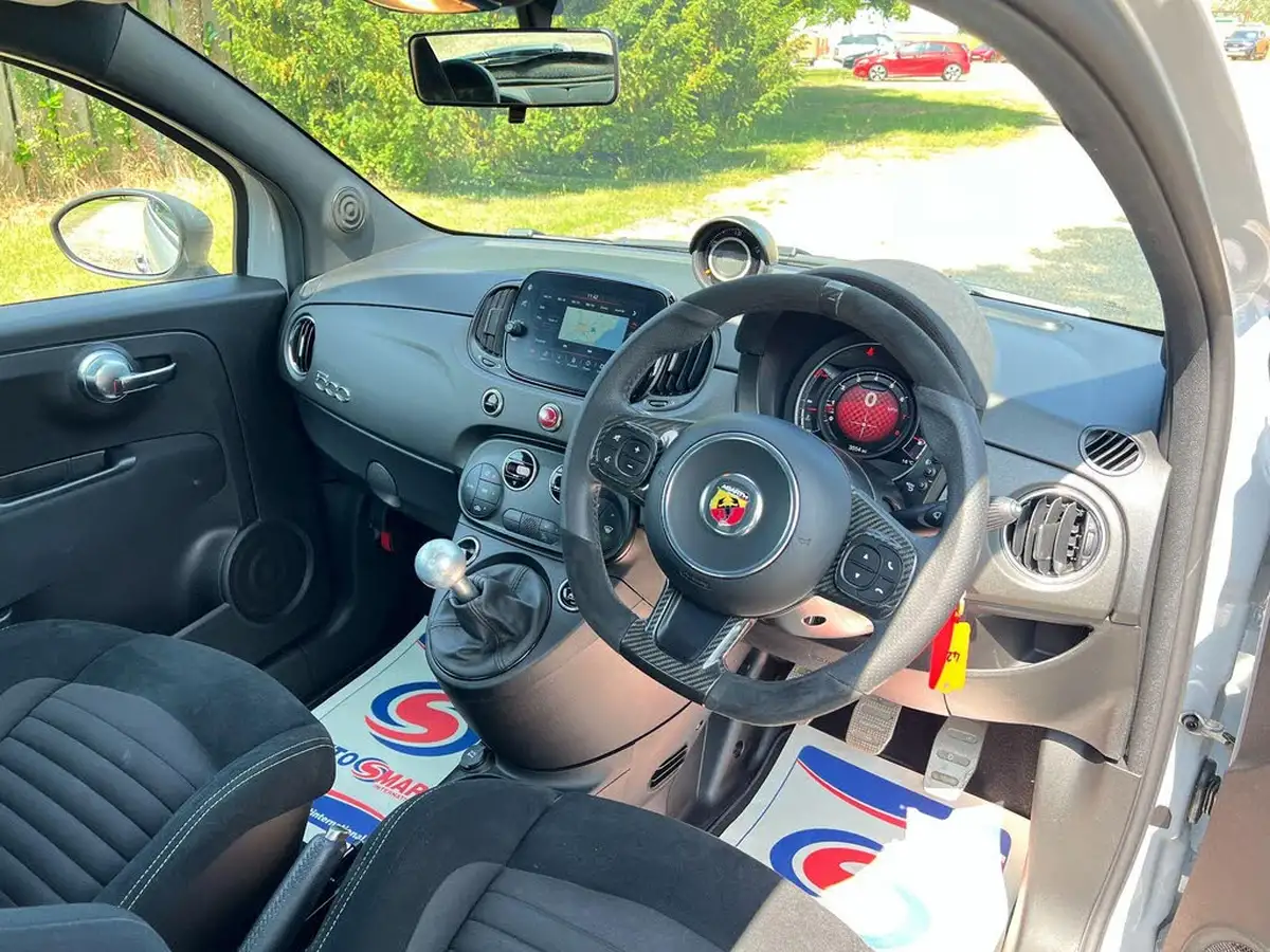 2022-abarth-595-14-tjet-competizione-big-21