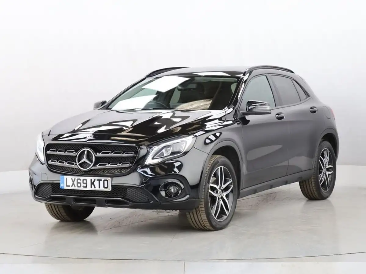 2019-mercedes-benz-gla-class-16-gla-180-urban-edition-7g-dct-big-4