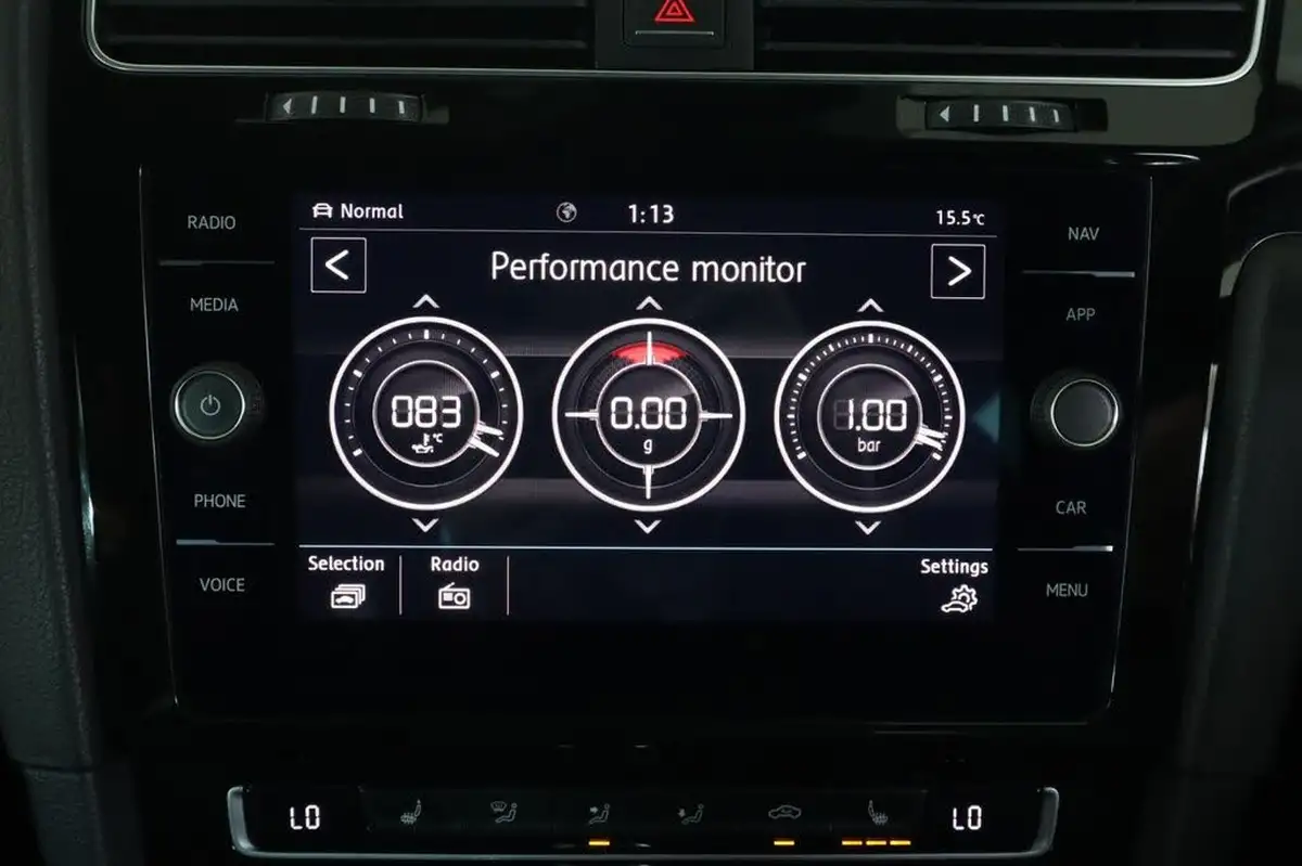 2017-volkswagen-golf-20tdi-gtd-ss-hatchback-5d-dsg-big-50