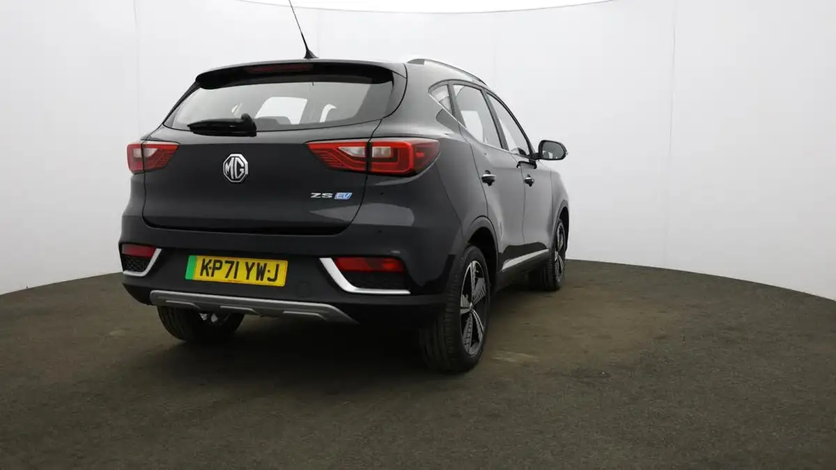 2021-mg-zs-suv-e-exclusive-ev-big-61