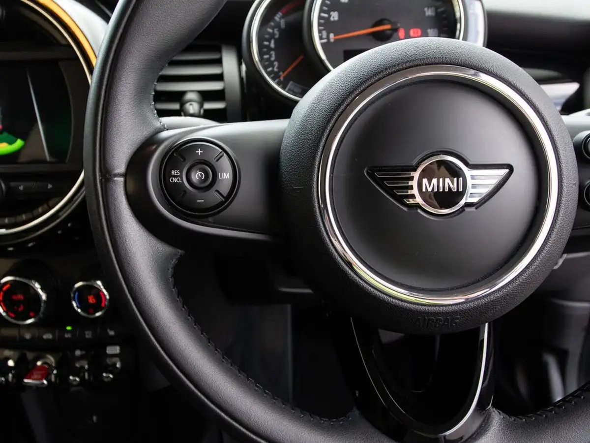 2018-mini-cooper-15-cooper-ss-hatchback-3d-auto-big-18