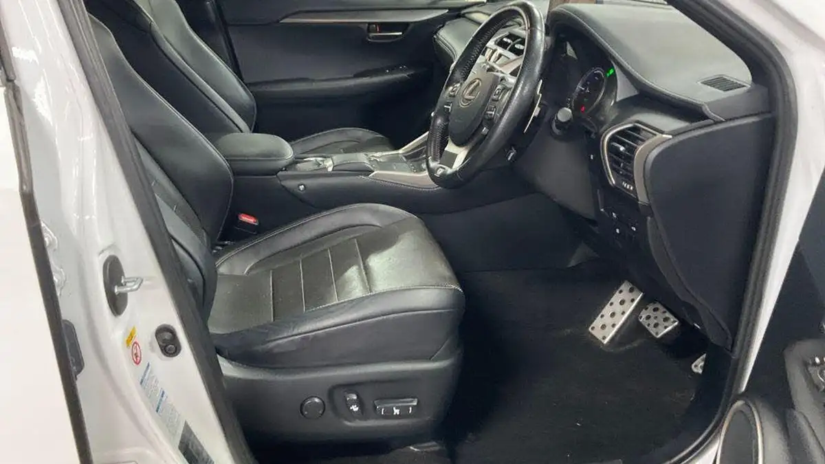 2019-lexus-nx-300h-25-f-sport-panroof-big-2