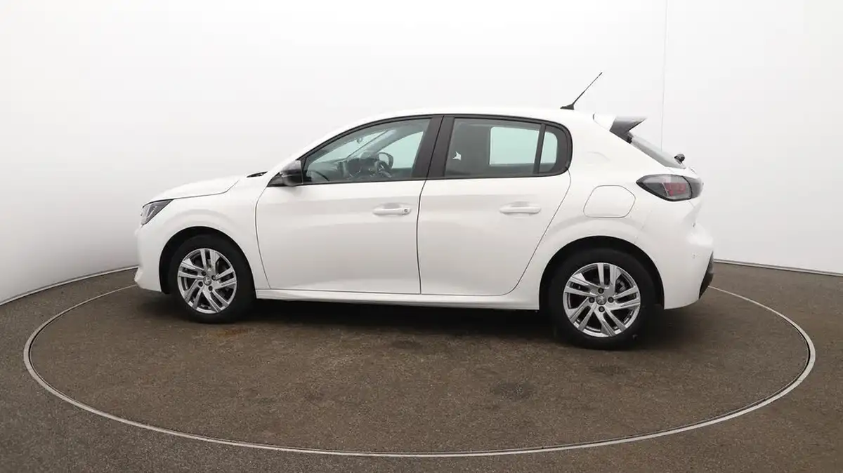 2022-peugeot-208-12-puretech-active-premium-100bhp-eat8-big-58