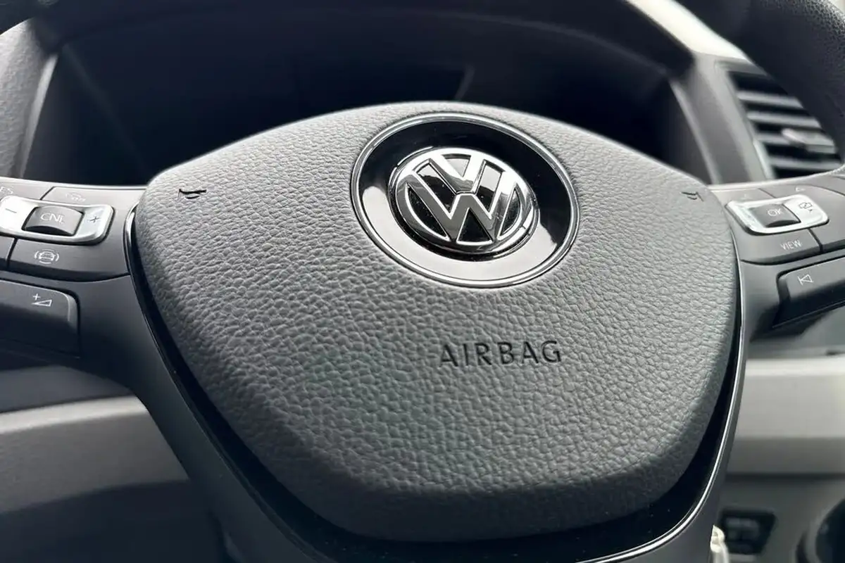 2024-volkswagen-crafter-big-49