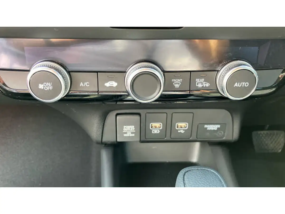 2023-honda-jazz-15-i-mmd-sr-big-13