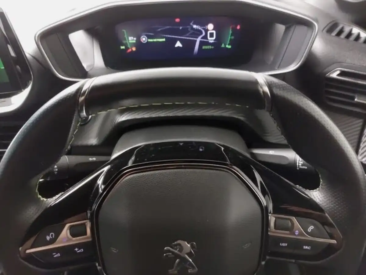 2022-peugeot-208-12-puretech-gt-premium-100bhp-big-9