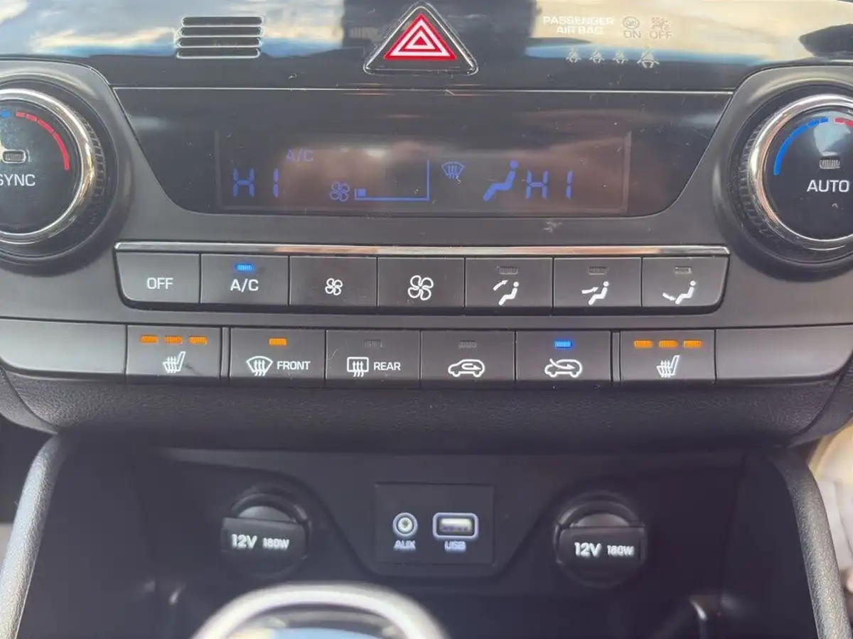 2018-hyundai-tucson-17crdi-blue-drive-se-nav-116ps-big-14
