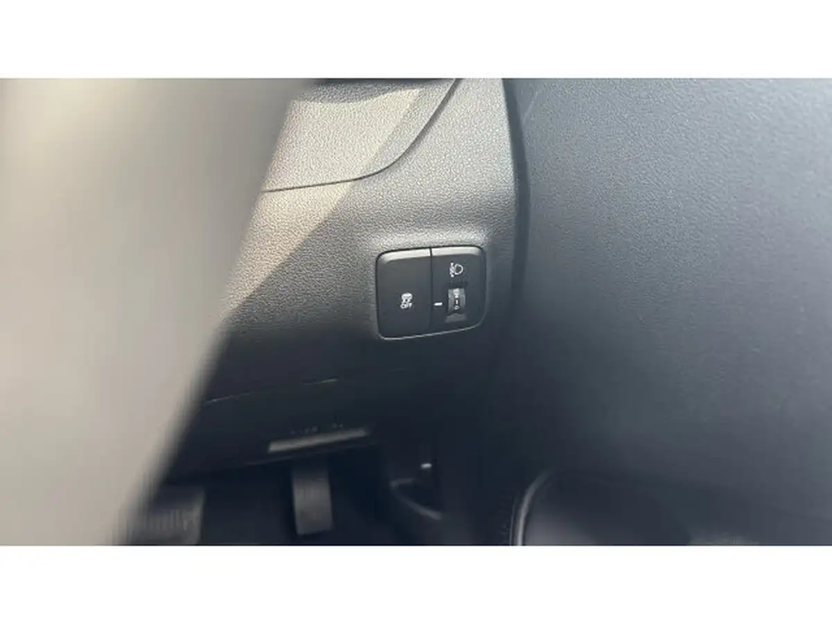 2024-hyundai-i10-10-premium-63ps-auto-big-21