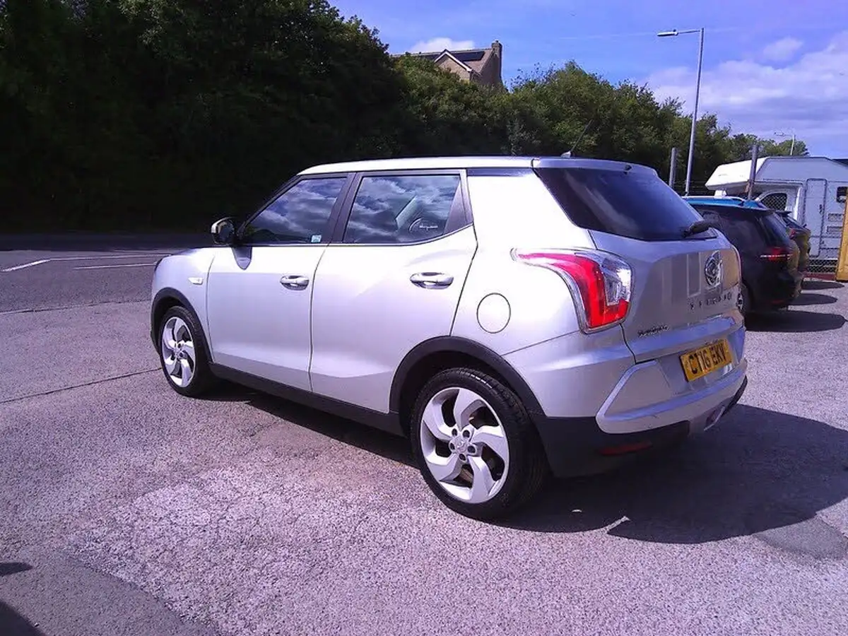 2016-kgm-ssangyong-tivoli-16td-ex-big-7