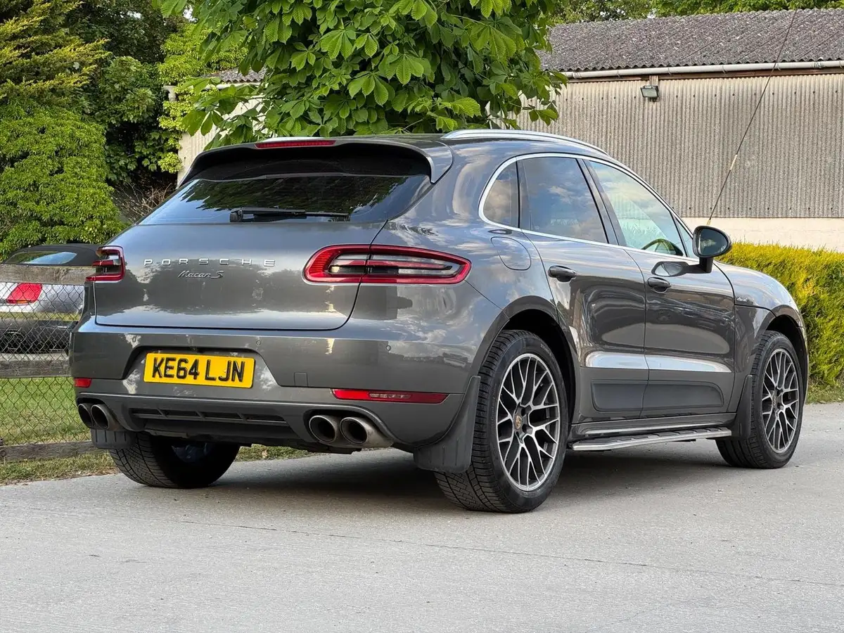2015-porsche-macan-30td-s-big-2