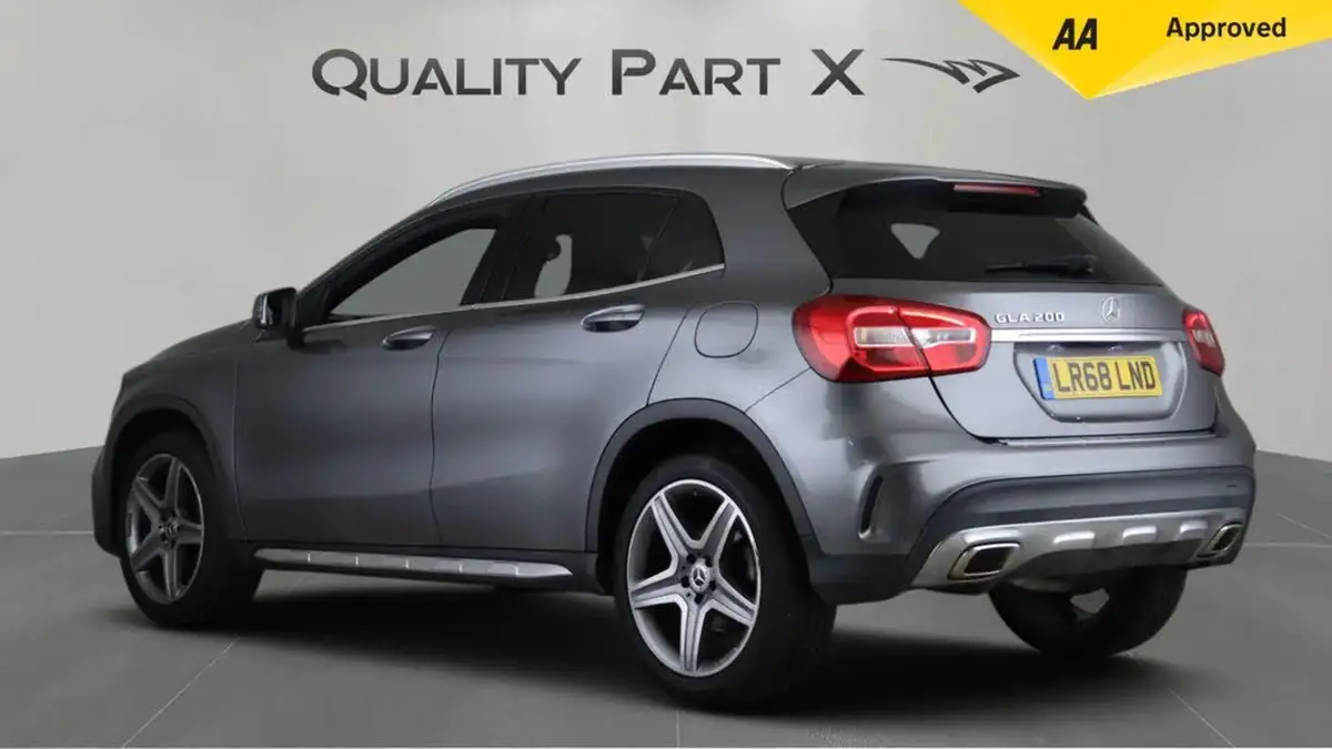 2018-mercedes-benz-gla-class-16-gla-200-amg-line-156ps-7g-dct-big-4