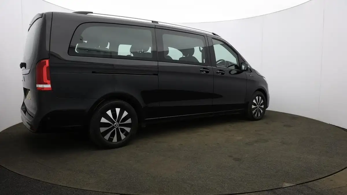 2022-mercedes-benz-eqv-e-eqv-300-sport-big-62