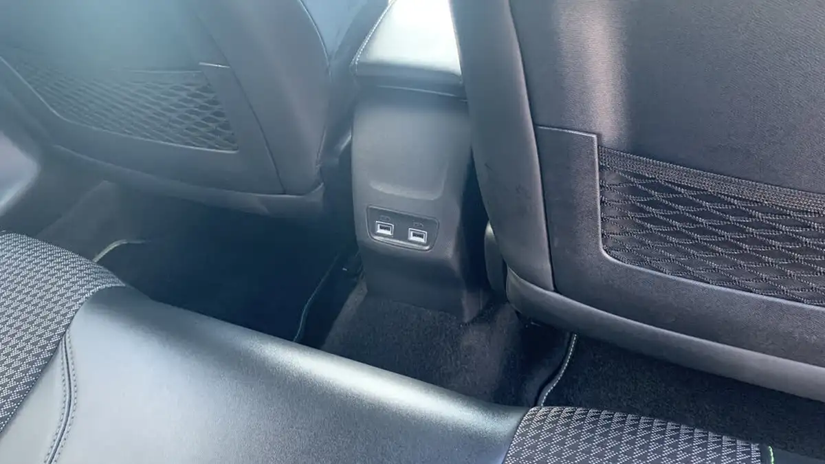 2020-peugeot-208-12-puretech-gt-line-100bhp-eat8-big-54