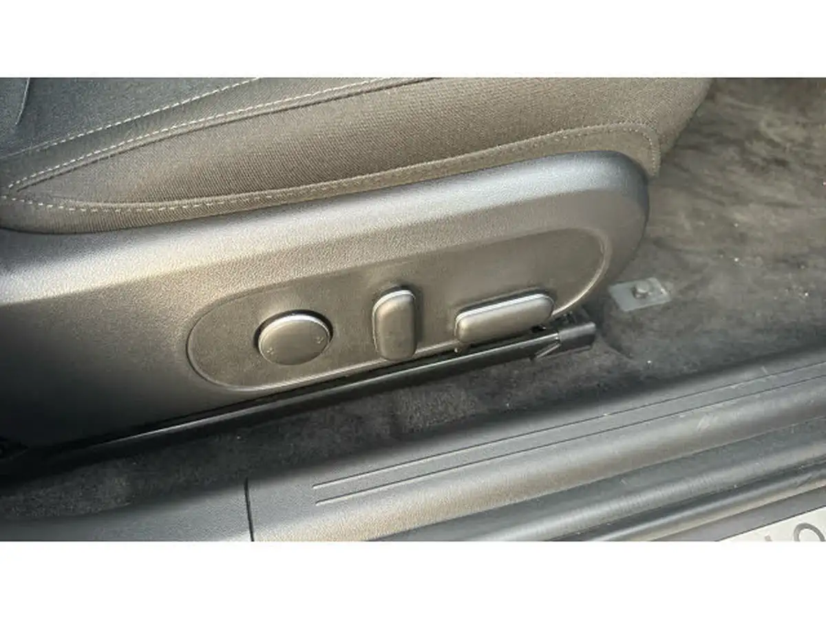 2024-hyundai-ioniq-6-e-premium-228ps-single-rwd-big-25