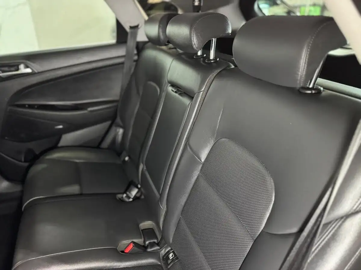 2019-hyundai-tucson-16-gdi-premium-big-17