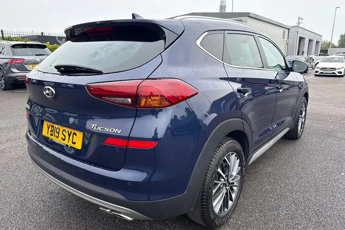 2019-hyundai-tucson-16-t-gdi-premium-big-33