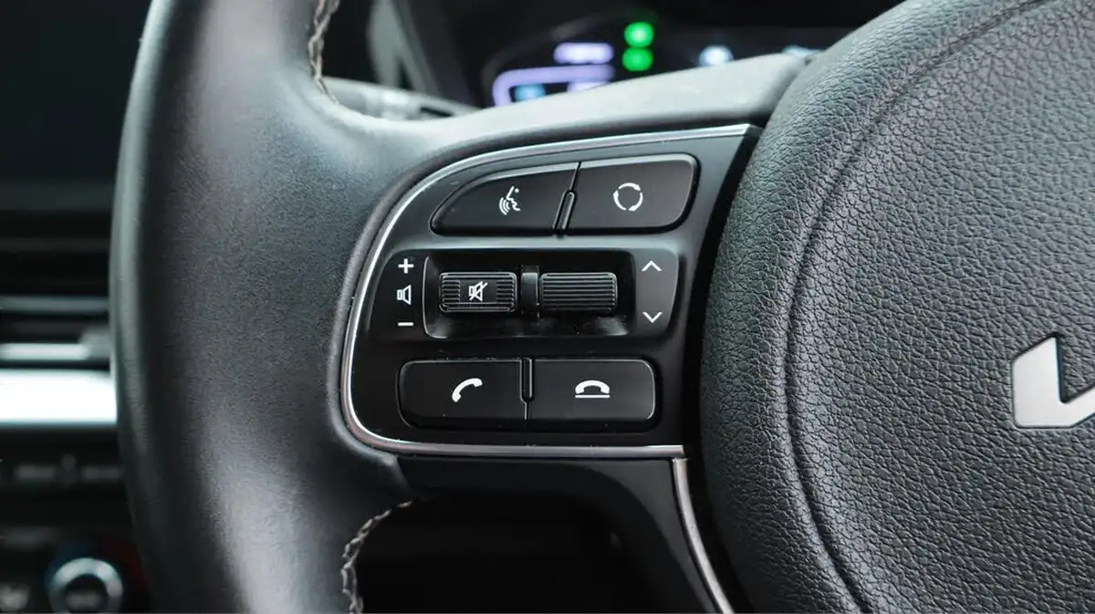 2022-kia-niro-16-gdi-3-156kwh-big-23