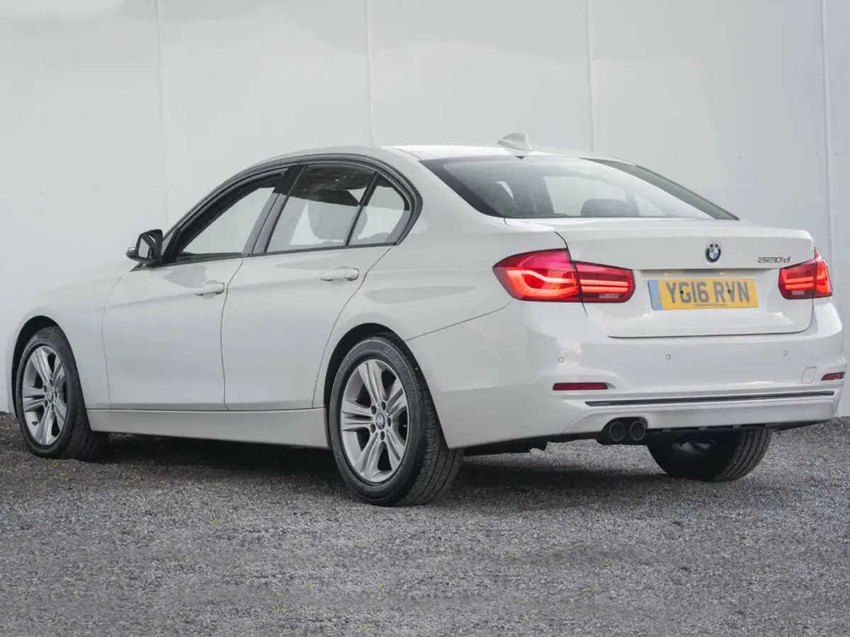 2016-bmw-3-series-20td-320d-ed-sport-saloon-4d-auto-big-18