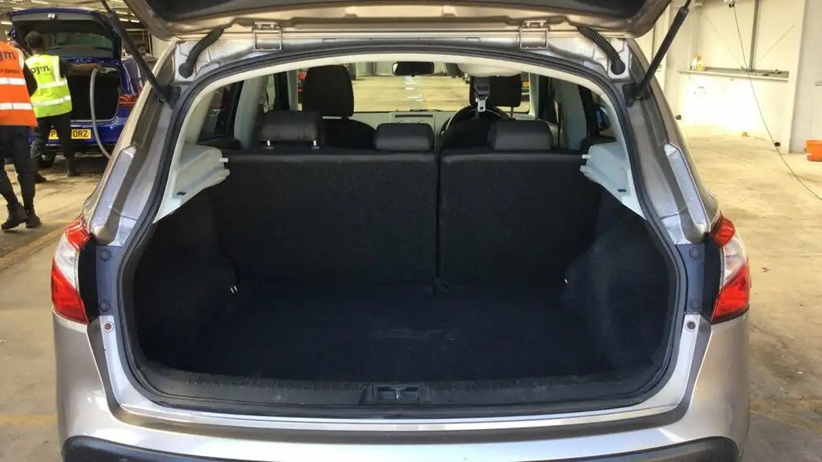 2012-nissan-qashqai-16-n-tec-cvt-big-12