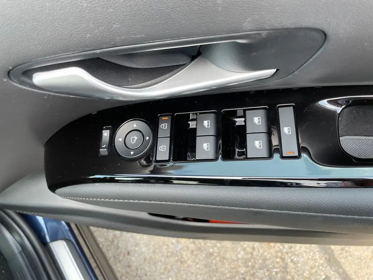 2025-hyundai-tucson-16-t-gdi-premium-160ps-48v-mhev-two-tone-roof-7dct-big-19