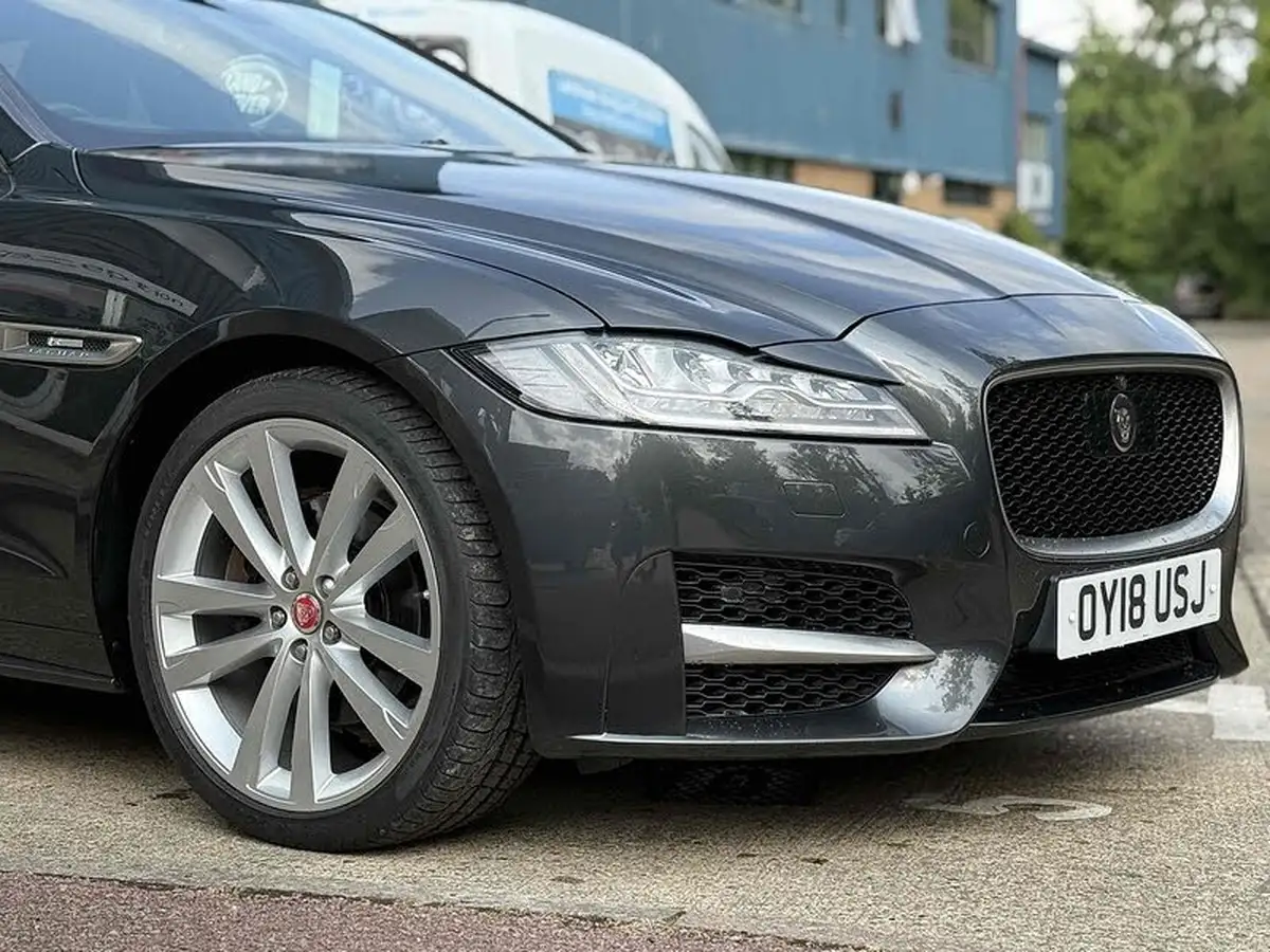 2018-jaguar-xf-20i-r-sport-249ps-sportbrake-5d-1998cc-big-5