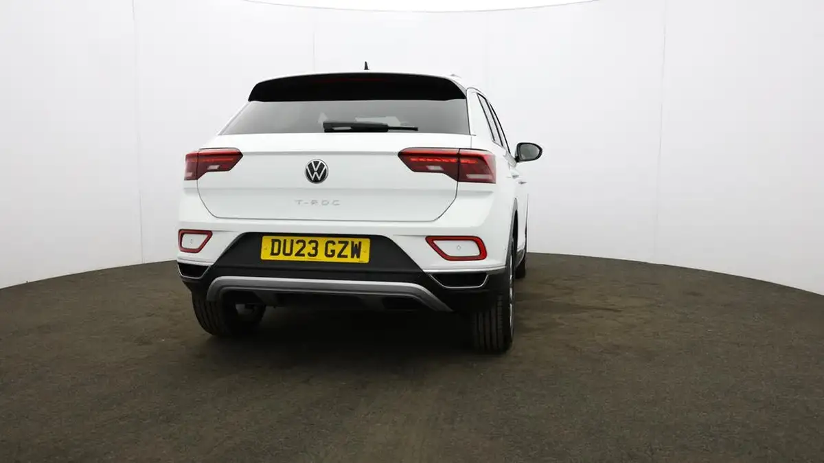 2023-volkswagen-t-roc-15-tsi-style-hatchback-5d-big-62