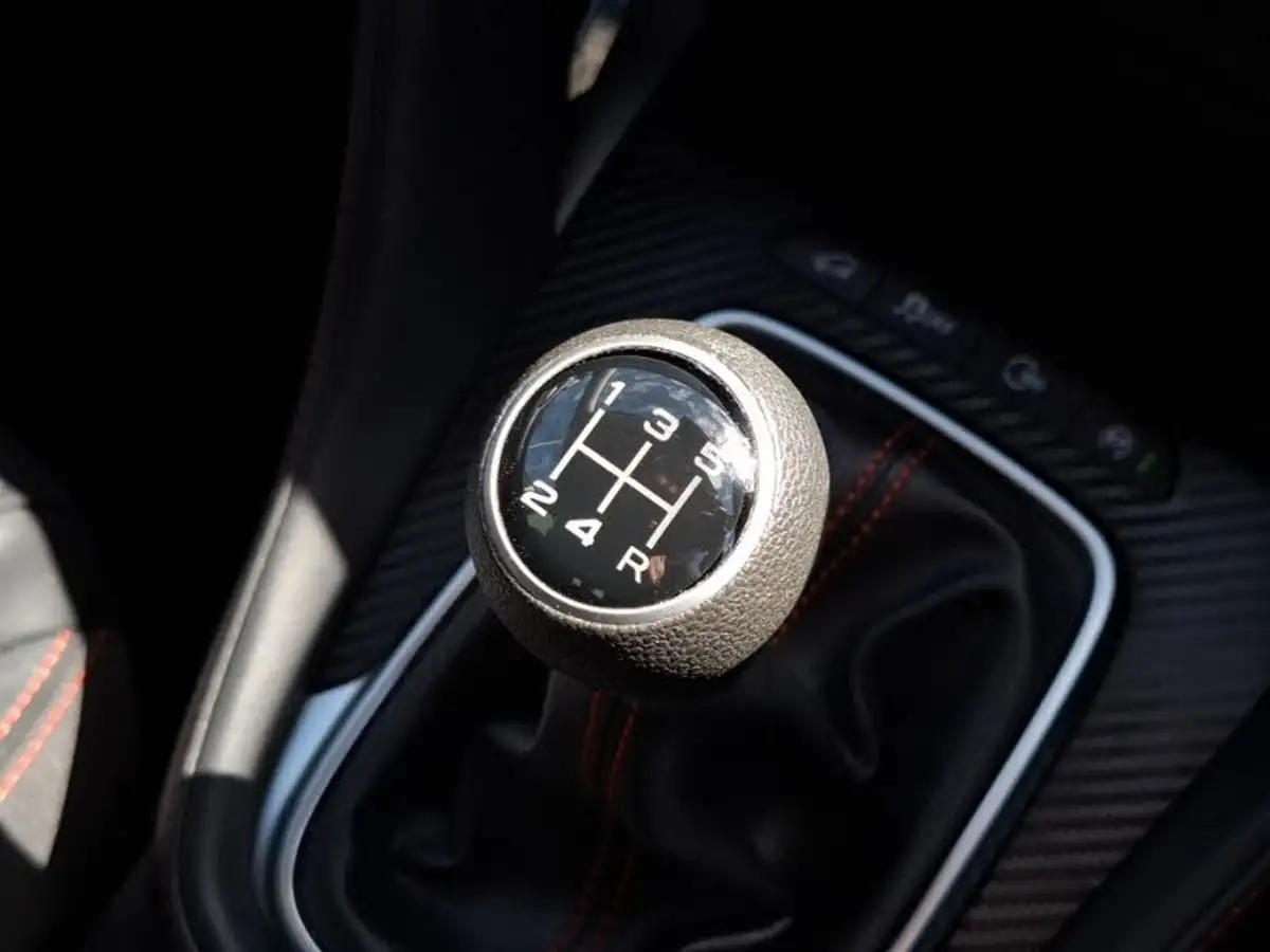 2023-mg-zs-suv-15-vti-tech-exclusive-big-16