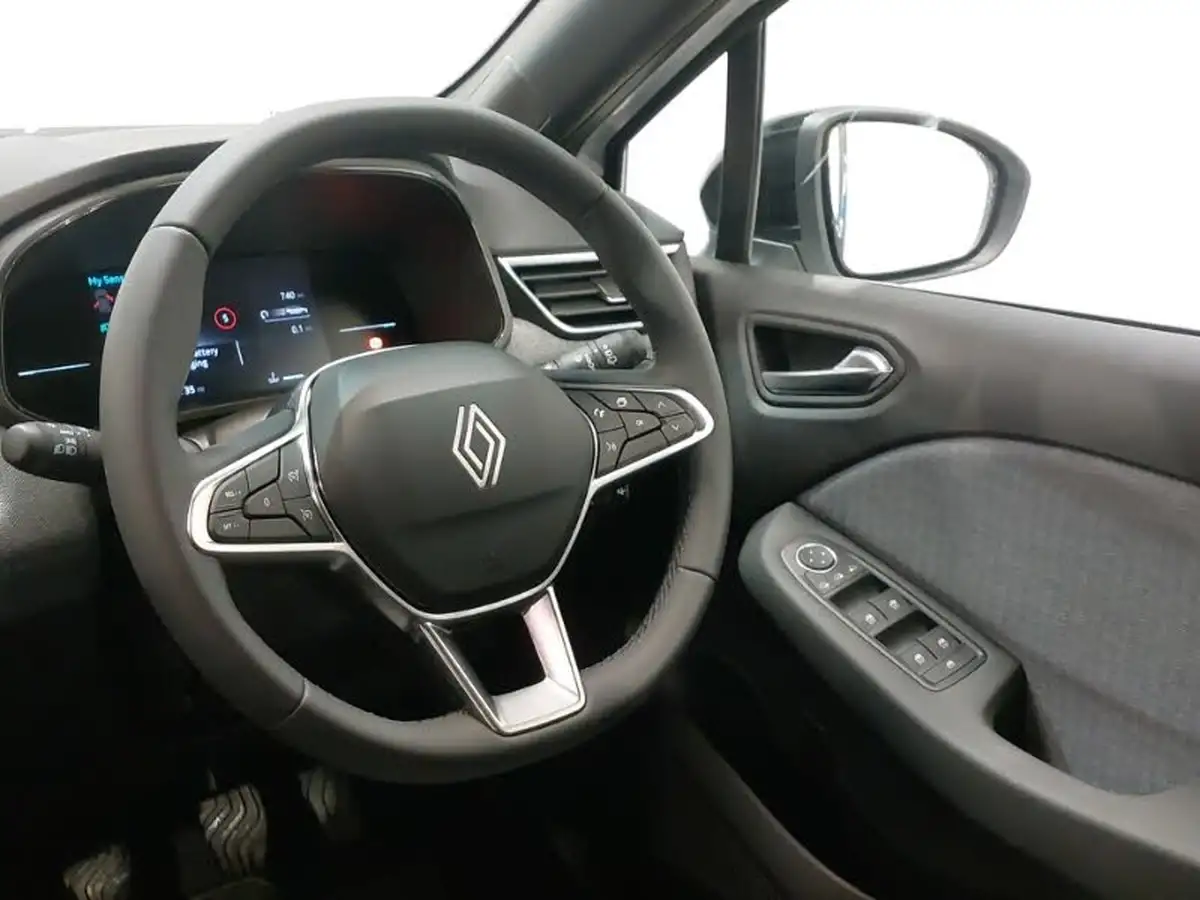 2024-renault-clio-10-tce-techno-big-9