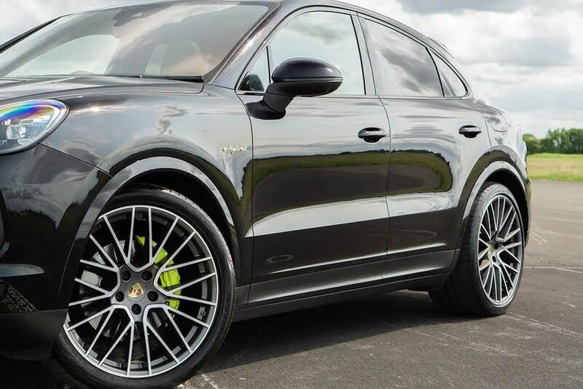 2019-porsche-cayenne-30-v6-e-hybrid-e-hybrid-coupe-big-2