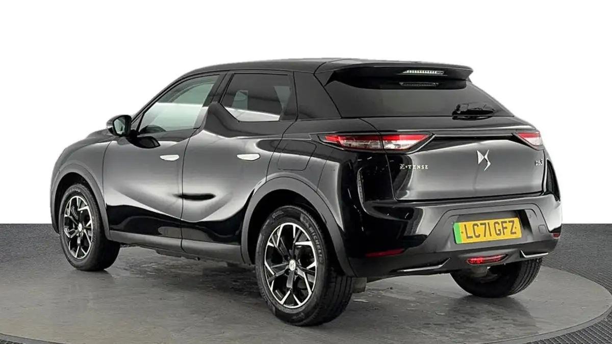 2021-ds-ds-3-crossback-e-tense-prestige-big-5