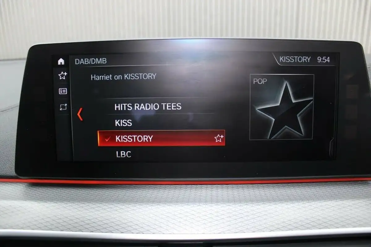2017-bmw-5-series-20td-520d-m-sport-xdrive-saloon-4d-big-30