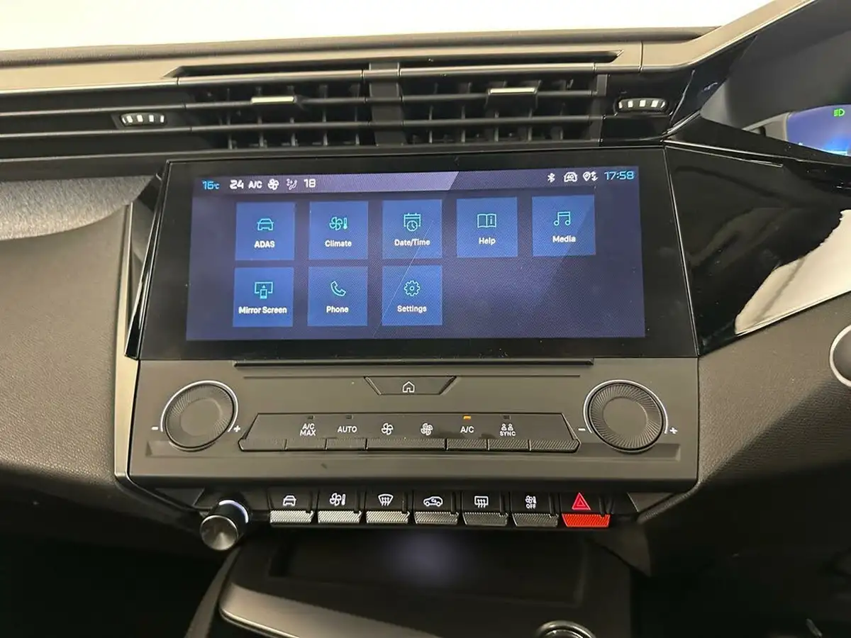 2023-peugeot-308-12-puretech-active-premium-130ps-big-37