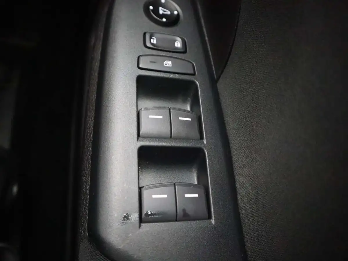 2019-honda-civic-15-vtec-turbo-sport-ss-big-25