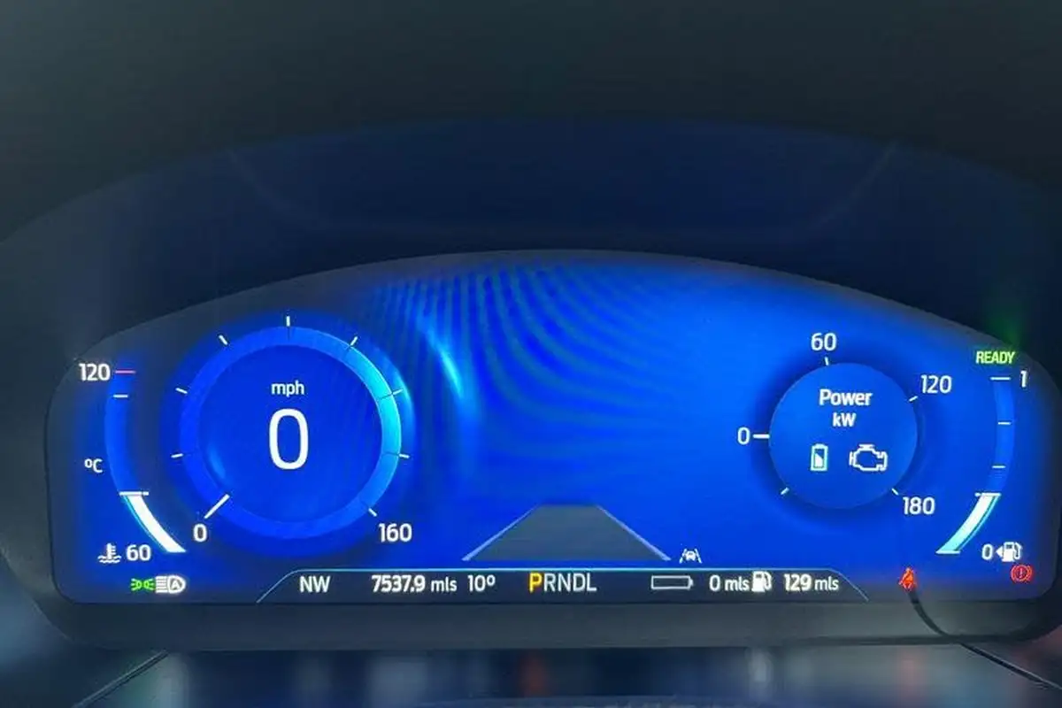 2022-ford-kuga-25t-st-line-x-edition-225ps-phev-big-12