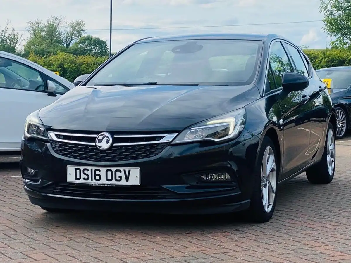 2016-vauxhall-astra-16cdti-sri-nav-110ps-ecoflex-ss-hatchback-big-5